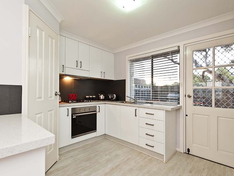 1/52 Kent Street, Rockingham WA 6168