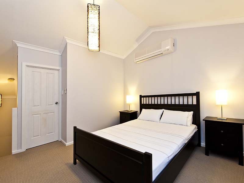 1/52 Kent Street, Rockingham WA 6168