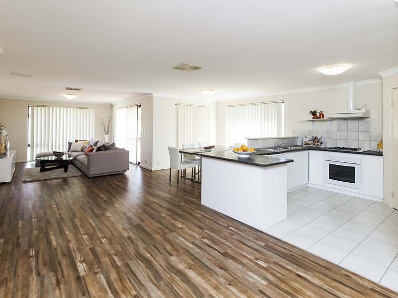 15 Bogue Way, Port Kennedy WA 6172