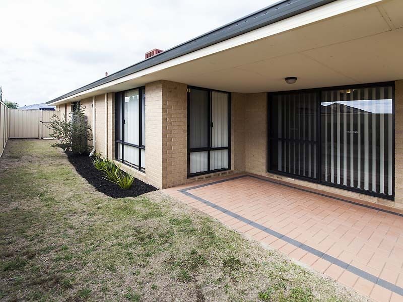 15 Bogue Way, Port Kennedy WA 6172