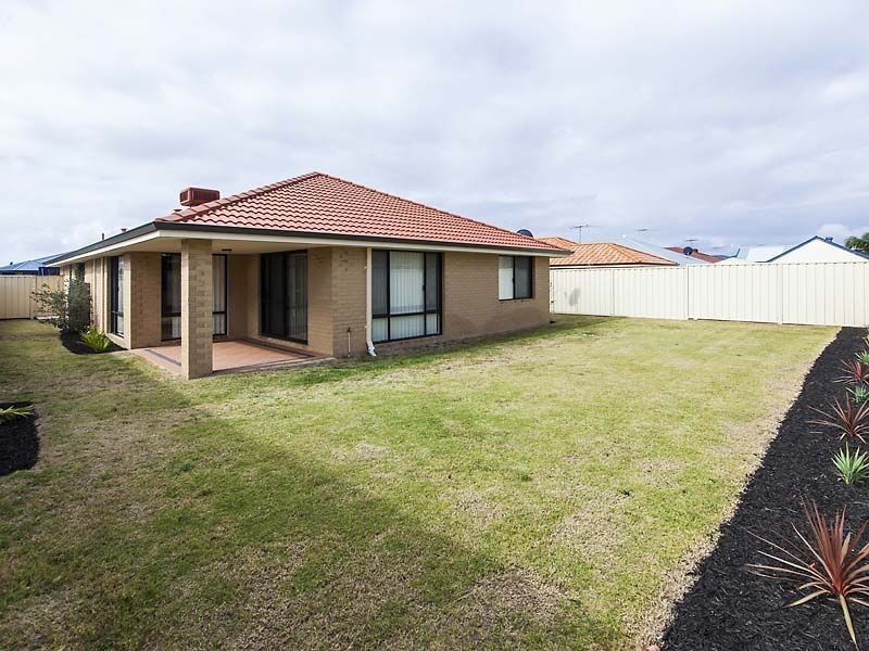 15 Bogue Way, Port Kennedy WA 6172