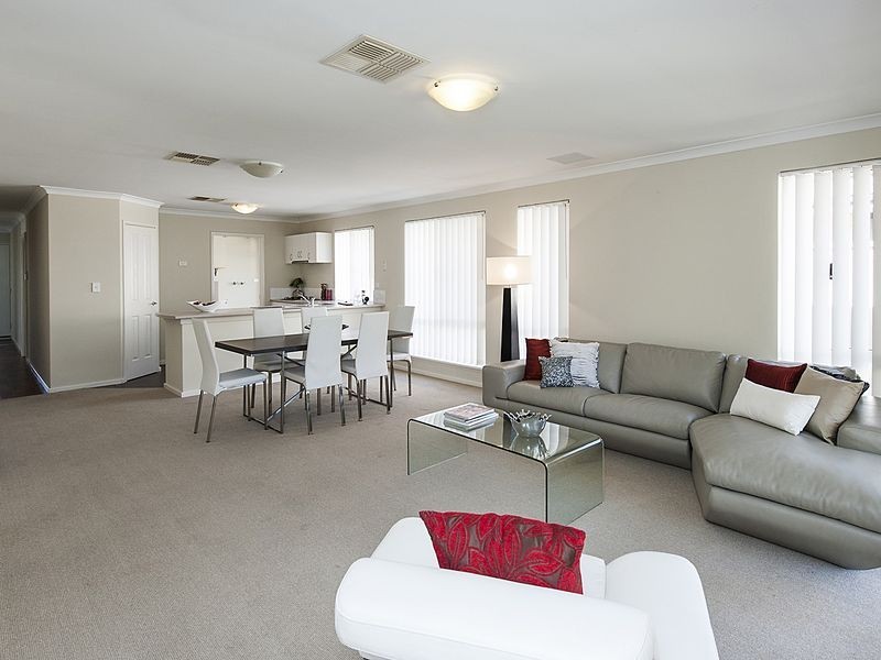 17 Kumarina Drive, Secret Harbour WA 6173