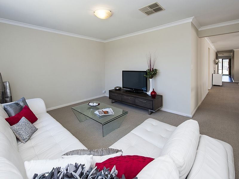 17 Kumarina Drive, Secret Harbour WA 6173