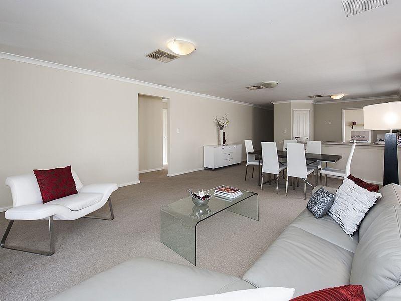 17 Kumarina Drive, Secret Harbour WA 6173