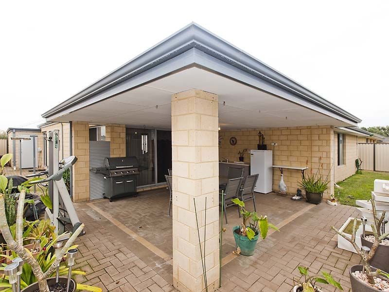 8 Cayenne Street, Wattle Grove WA 6107