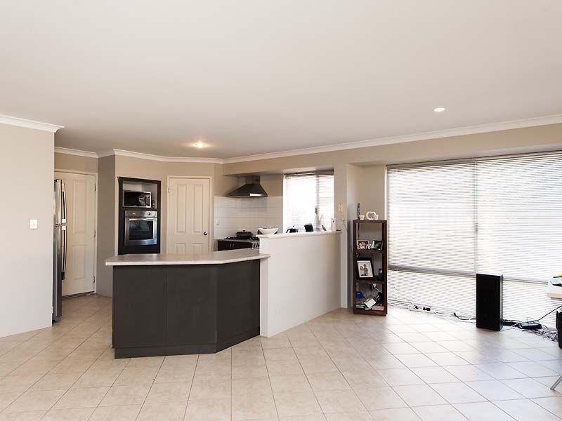 66 Achiever Avenue, Port Kennedy WA 6172
