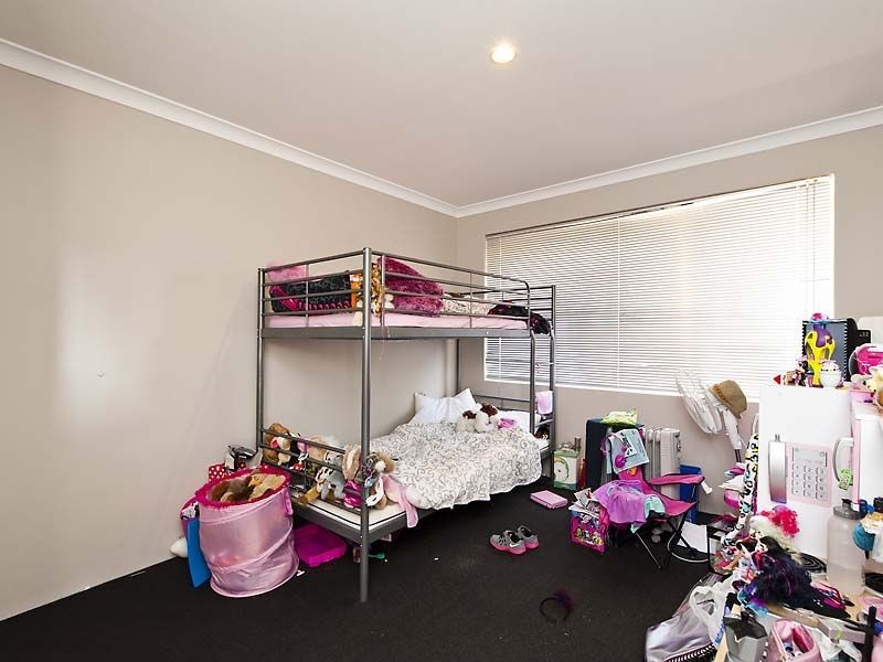 66 Achiever Avenue, Port Kennedy WA 6172