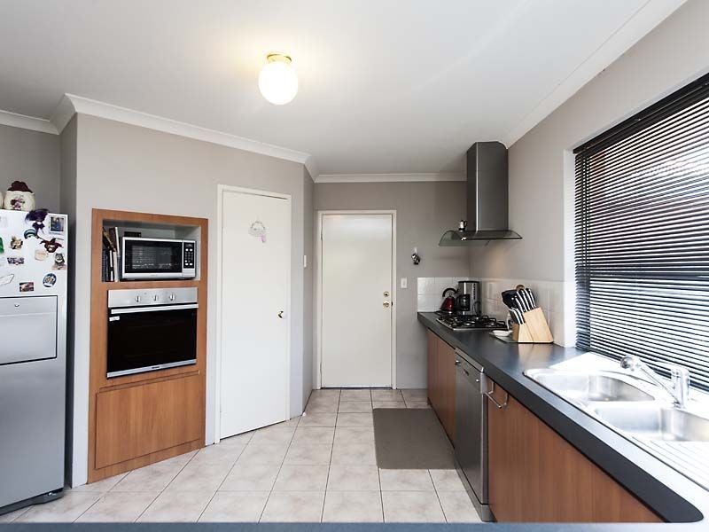 4 Carpentaria Drive, Port Kennedy WA 6172