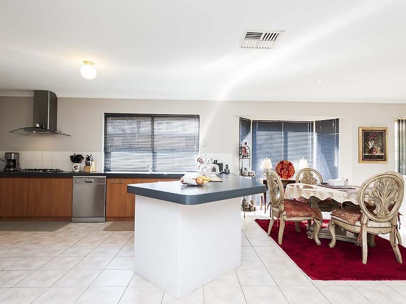 4 Carpentaria Drive, Port Kennedy WA 6172