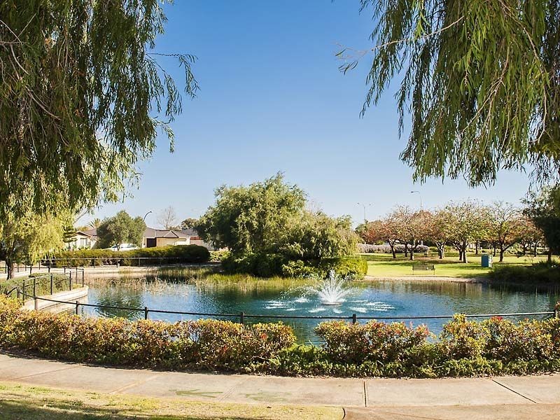 4 Carpentaria Drive, Port Kennedy WA 6172