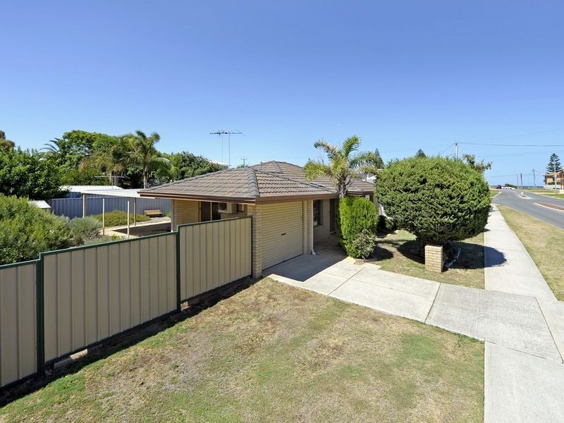 44 Waimea Road, Safety Bay WA 6169