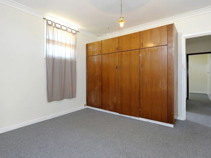 10 Columbia Close, Rockingham WA 6168