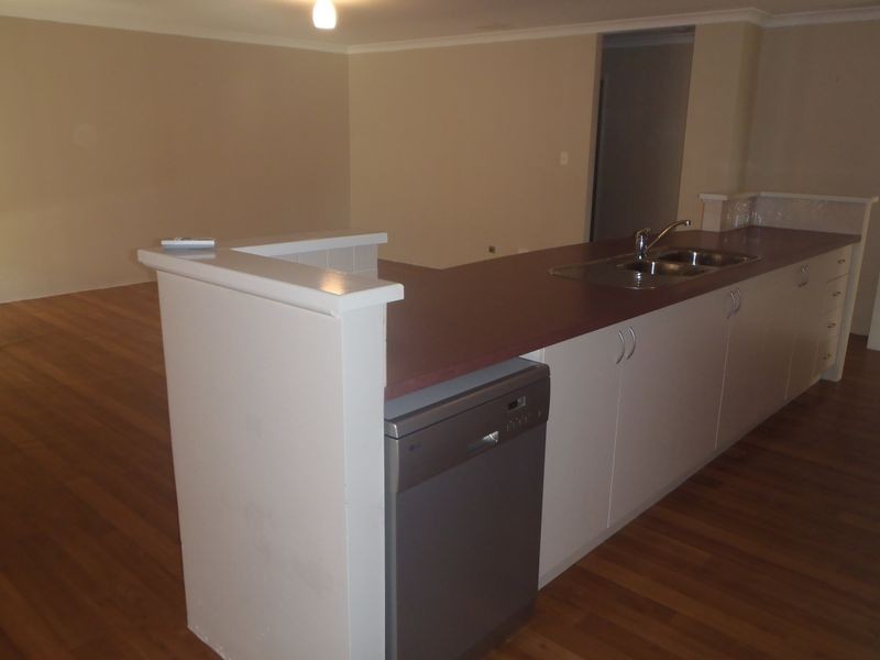 9 Bertholet Rise, Secret Harbour WA 6173