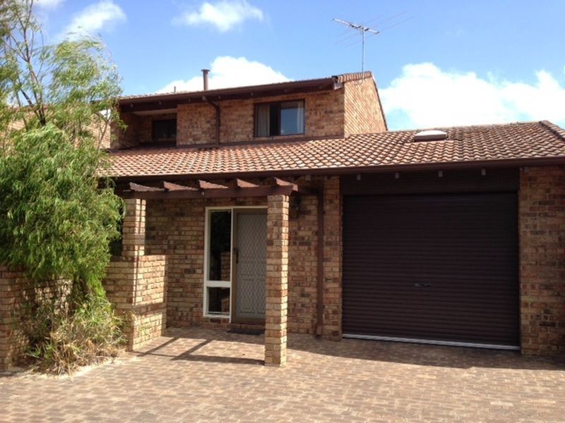 9/7 Fisher Street, Rockingham WA 6168