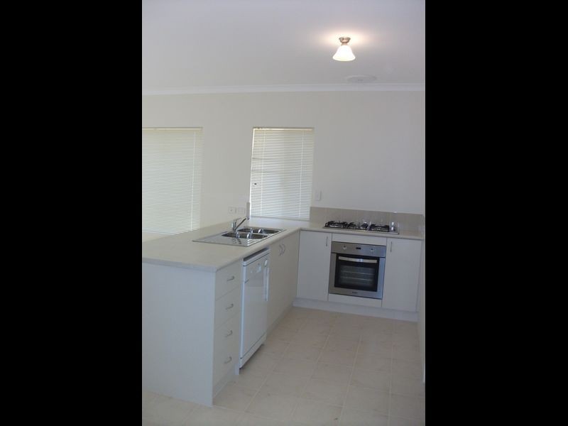 1/25 Weld Street, Rockingham WA 6168