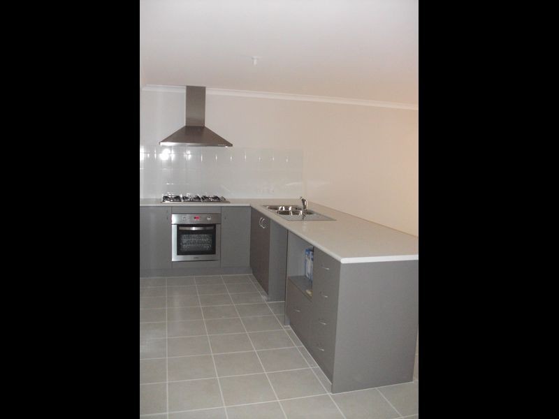 2/23 Weld Street, Rockingham WA 6168