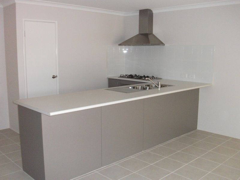 2/23 Weld Street, Rockingham WA 6168