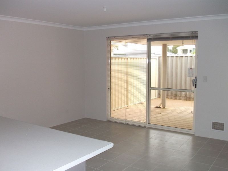 2/23 Weld Street, Rockingham WA 6168