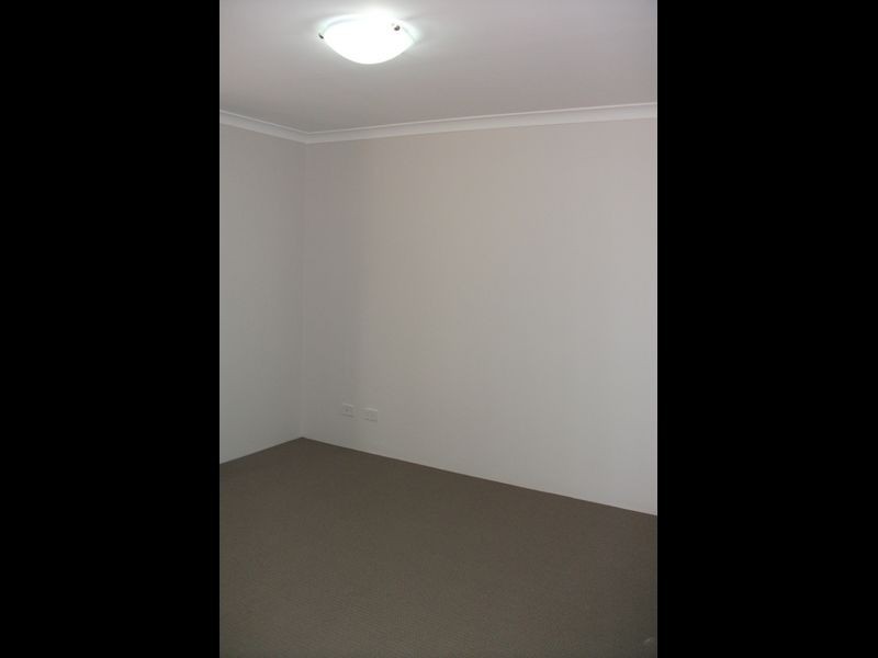 2/23 Weld Street, Rockingham WA 6168