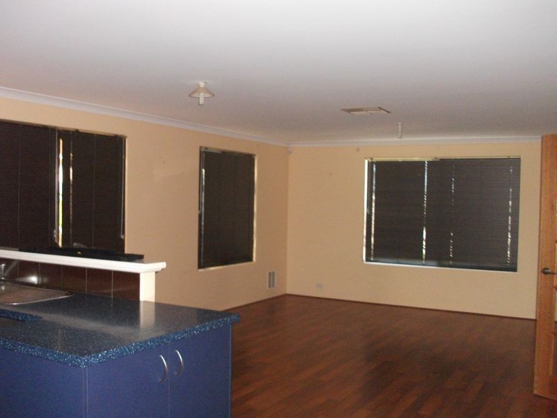 3 Edgbaston Crescent, Port Kennedy WA 6172