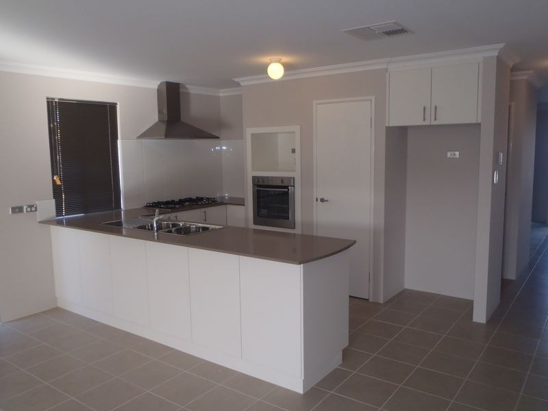 42 Smirke Road, Baldivis WA 6171