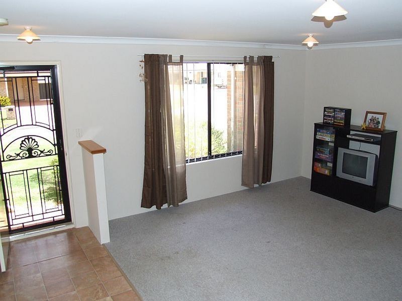18 Carmana Lane, Warnbro WA 6169
