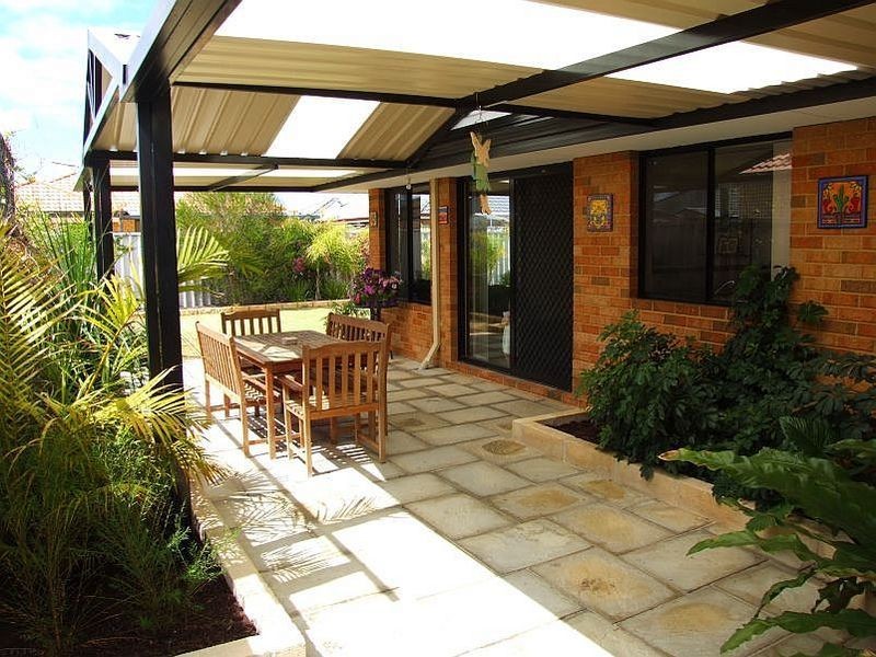 18 Carmana Lane, Warnbro WA 6169