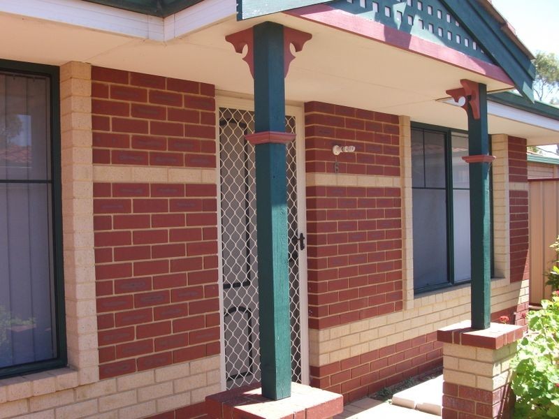 6/2 Redbud Mews, Cooloongup WA 6168