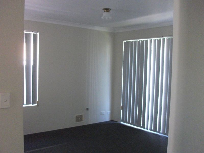 6/2 Redbud Mews, Cooloongup WA 6168