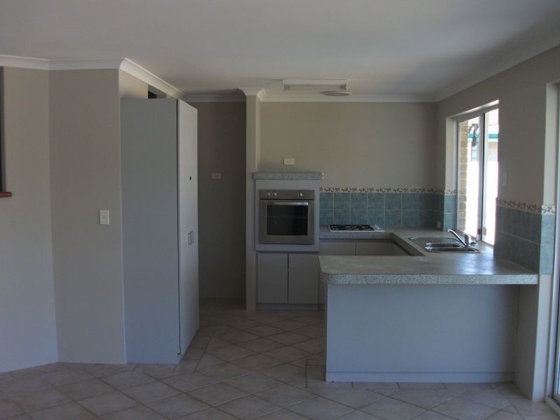 5 Bunda Place, Waikiki WA 6169