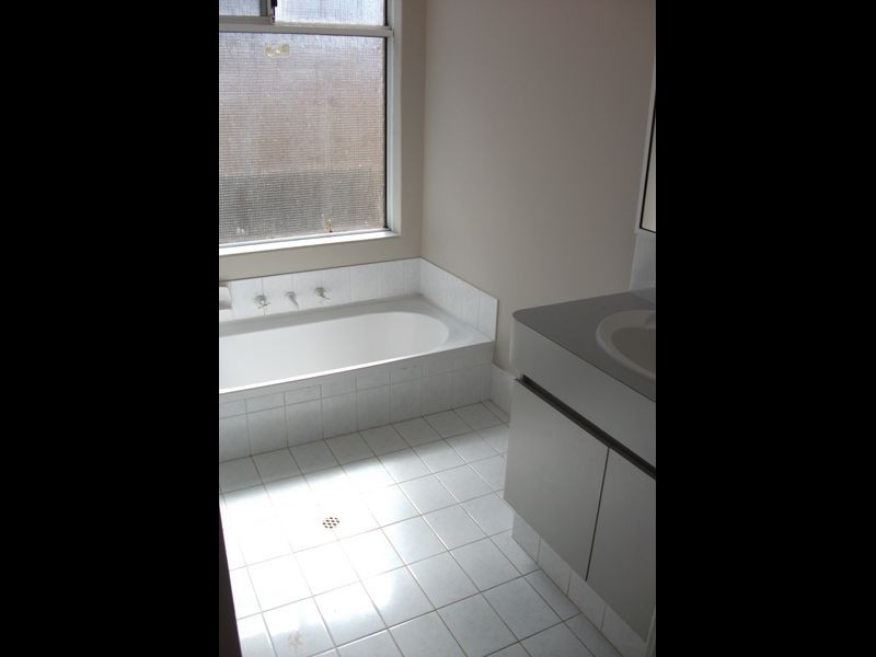 5 Bunda Place, Waikiki WA 6169