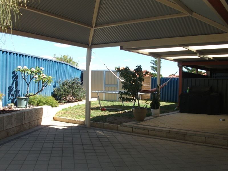 30 Teraglin Way, Warnbro WA 6169