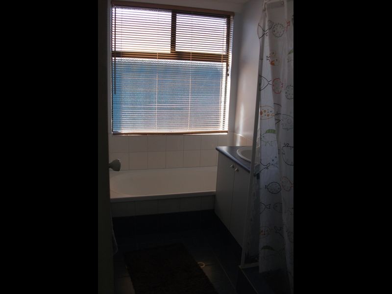 30 Teraglin Way, Warnbro WA 6169