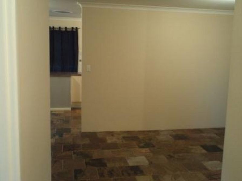 4 Darkins Retreat, Parmelia WA 6167