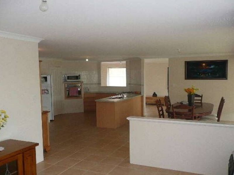 25 Liesham Crescent, Baldivis WA 6171