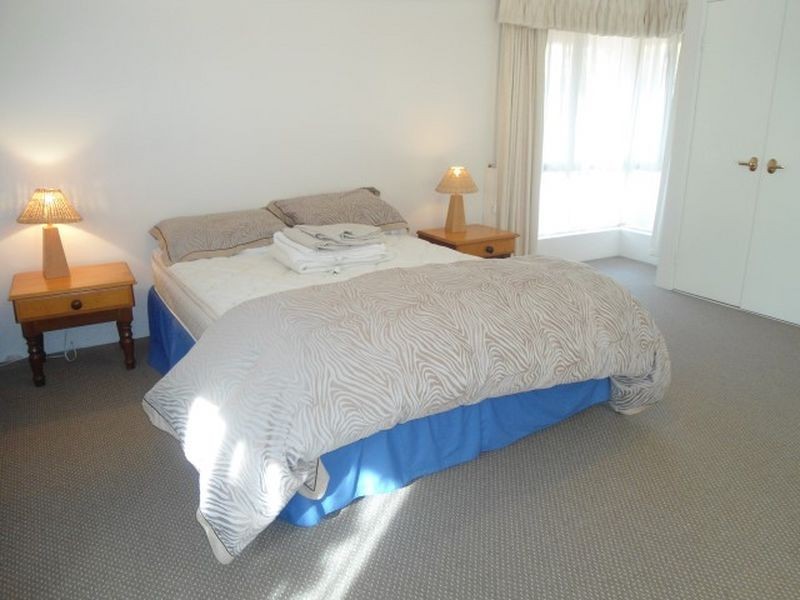 11A San Javier Circle, Secret Harbour WA 6173