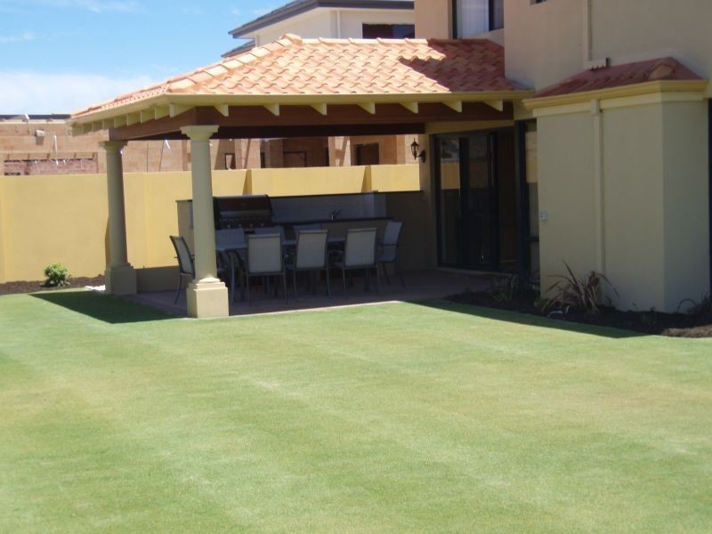 19 Cobblestone Circuit, Secret Harbour WA 6173