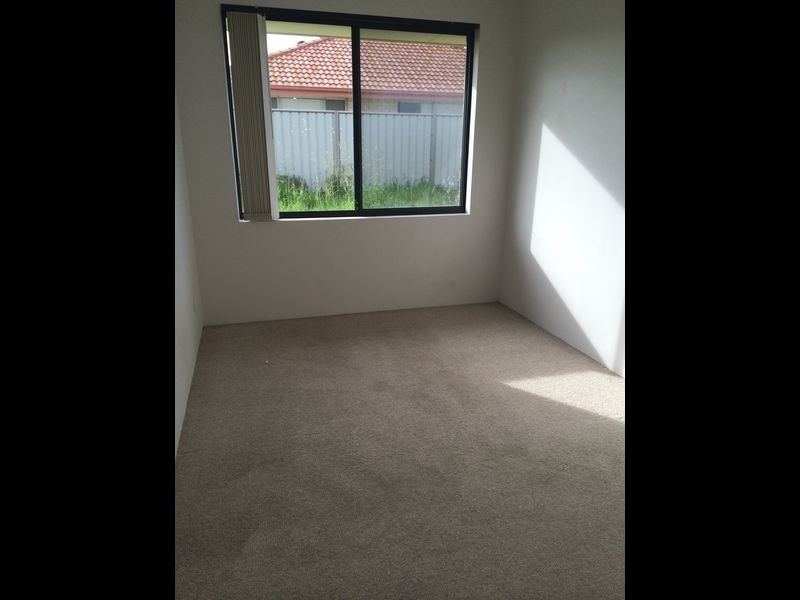 104 Forty Rd, Secret Harbour WA 6173