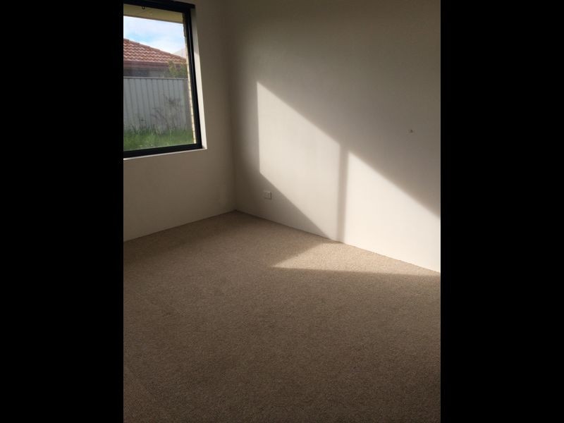 104 Forty Rd, Secret Harbour WA 6173