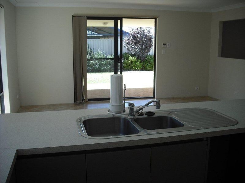 20 Kumarina Drive, Secret Harbour WA 6173