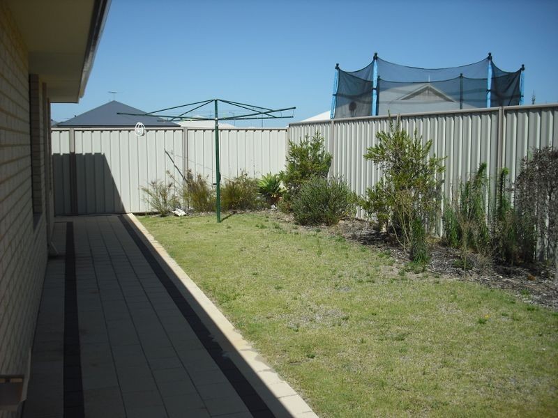 18 Voltaire Way, Secret Harbour WA 6173