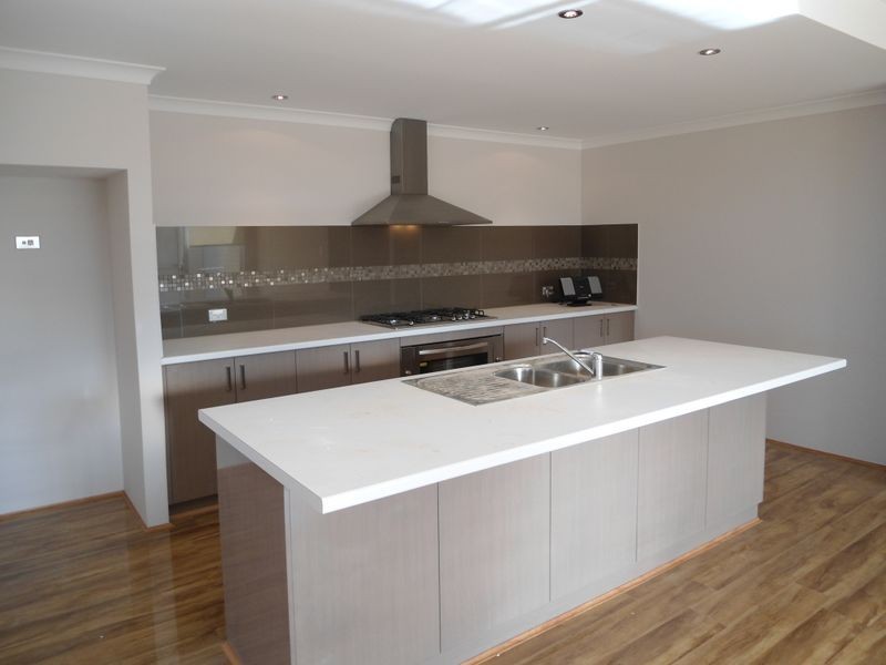 14 Holloways Ridge, Secret Harbour WA 6173