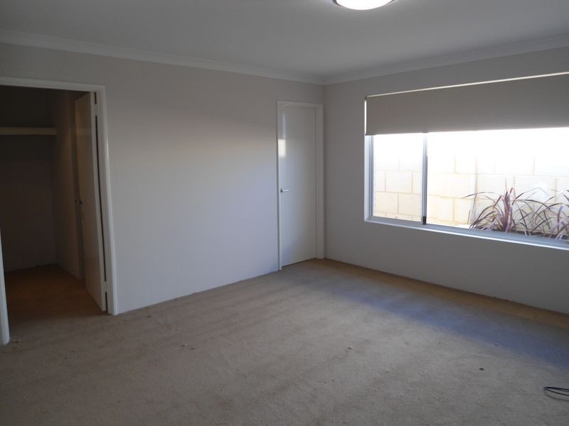 14 Holloways Ridge, Secret Harbour WA 6173