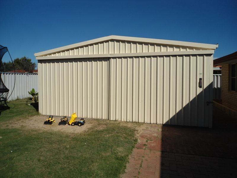 29 Holcombe Road, Warnbro WA 6169
