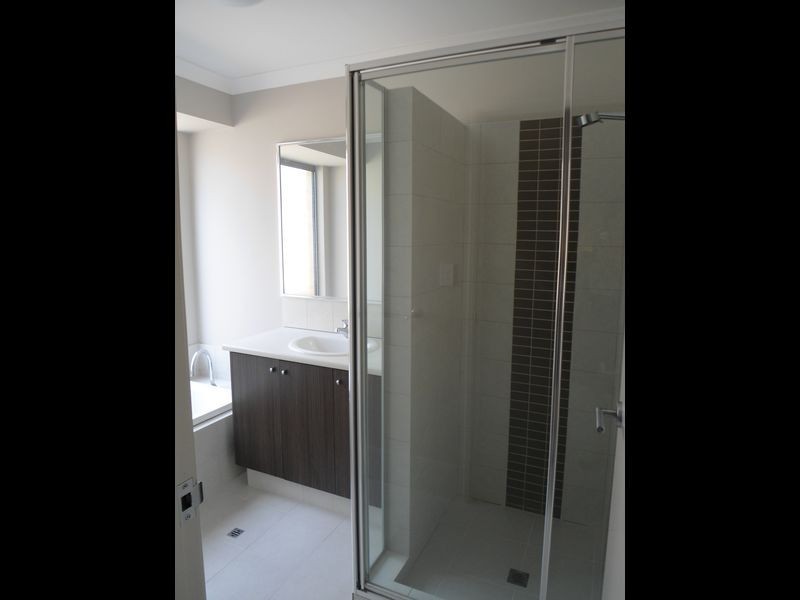 40 Sorrento Turn, Secret Harbour WA 6173