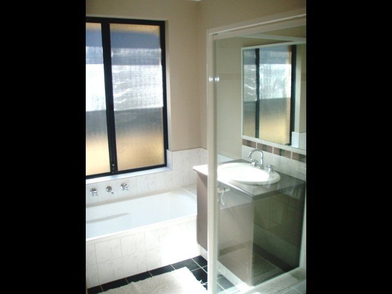 8 Corymbia Green, Baldivis WA 6171