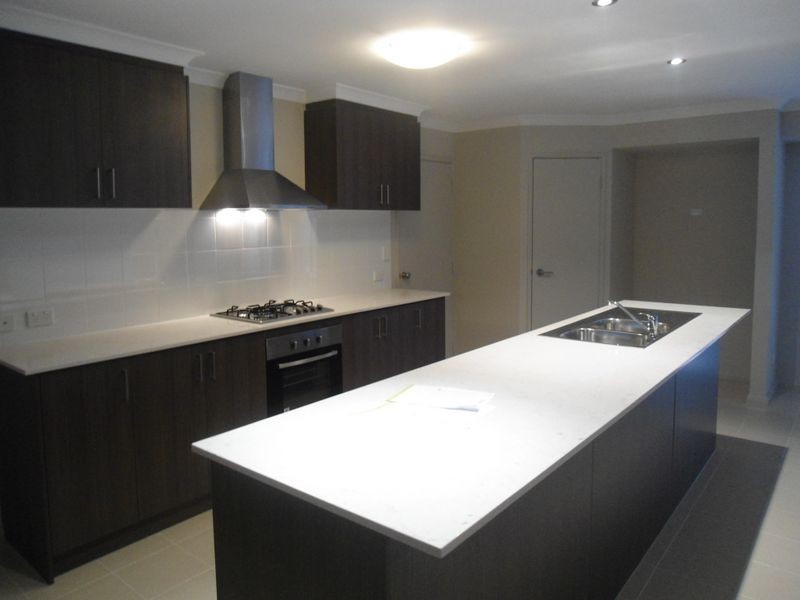 38 Sorrento Turn, Secret Harbour WA 6173