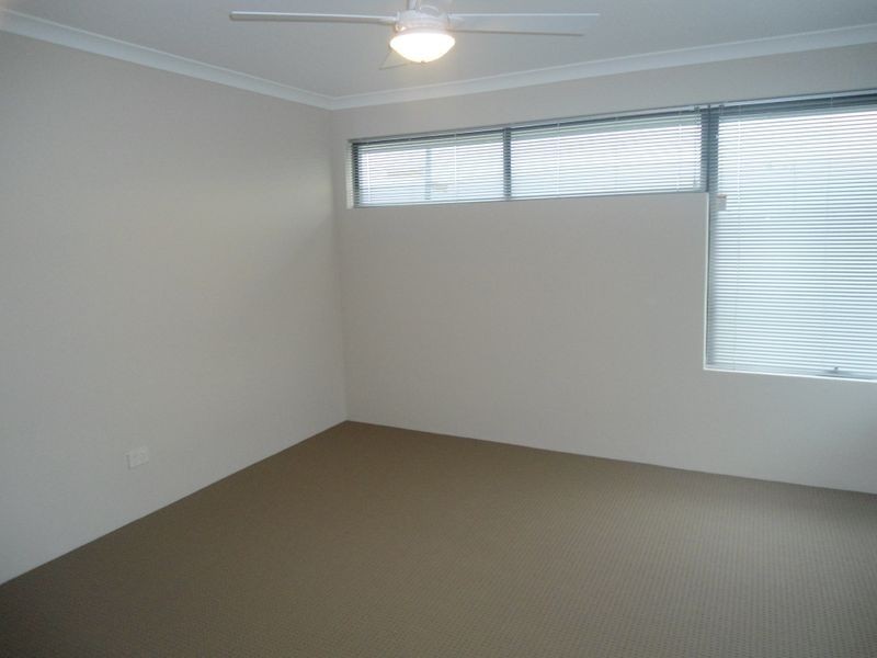 38 Sorrento Turn, Secret Harbour WA 6173