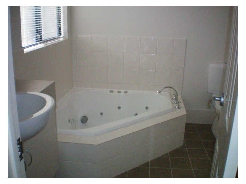 10 Melaleuca Lane, Baldivis WA 6171