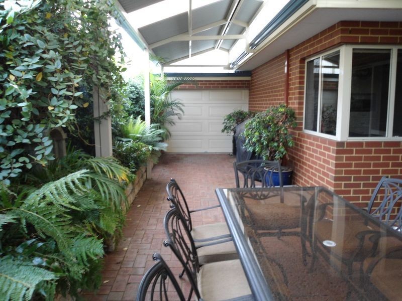 15 Ficifolia Brace, Baldivis WA 6171